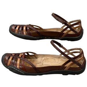 J-41 Jambu Adventure On Brown Strappy Closed Toe Flat Mary Jane Shoes Size 11
